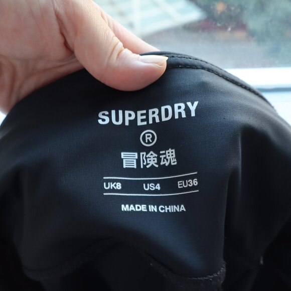 Superdry Training Lock Up Bike Shorts in Black - Picture 4 of 8